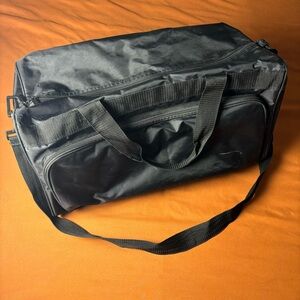 Quadra Black Multi-compartment Duffle Bag Handles and Shoulder Strap 19x12x10 in